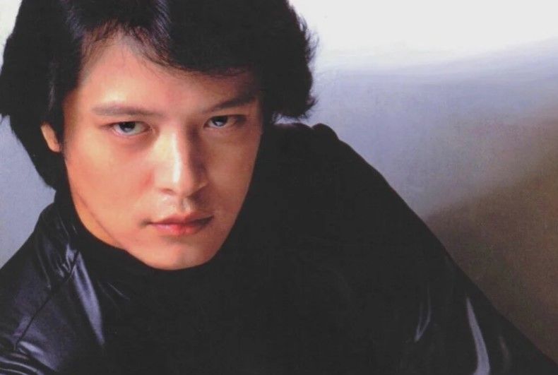ยังมีชีวิตอยู่!! เผยเหตุผล ‘หลิวเหวินเจิ้ง’ อดีตซุปตาร์ยุค 70 ขอให้ตัวแทนปล่อยข่าวลาโลก ยังมีชีวิตอยู่!! เผยเหตุผล ‘หลิวเหวินเจิ้ง’ อดีตซุปตาร์ยุค 70 ขอให้ตัวแทนปล่อยข่าวลาโลก