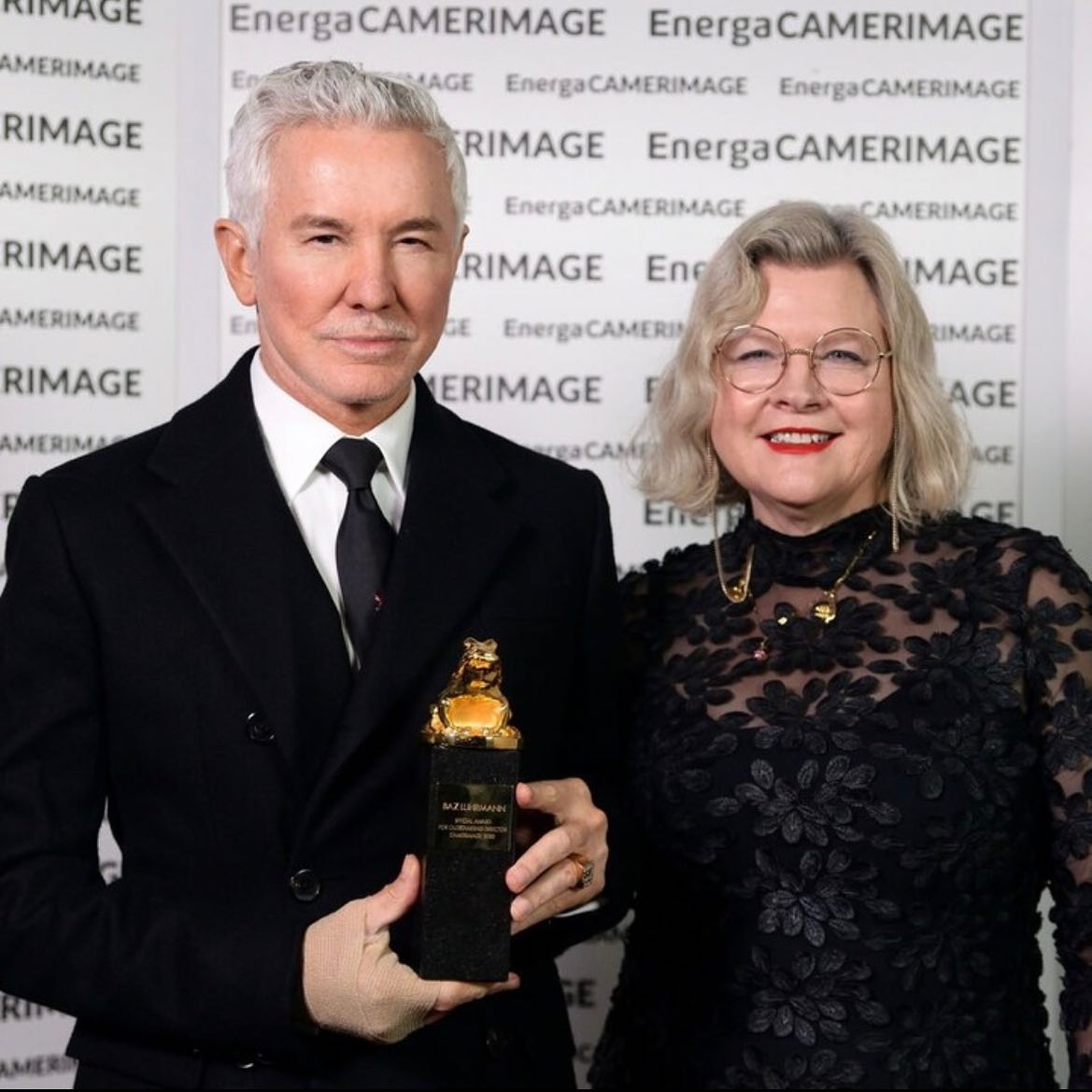 ลูกสาว “Baz Luhrmann” ปกป้องพ่อหลังโดนโจมตีว่าเป็นเกย์