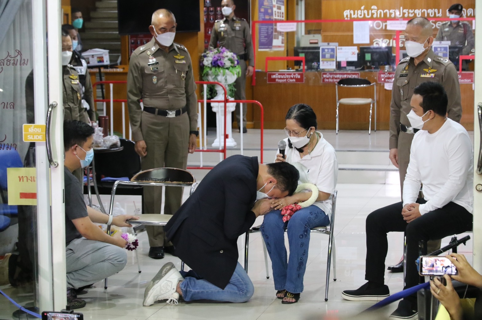แม่แตงโม เผยสาเหตุที่ให้อภัย ปอ - โรเบิร์ต 100% แม่แตงโม เผยสาเหตุที่ให้อภัย ปอ - โรเบิร์ต 100%