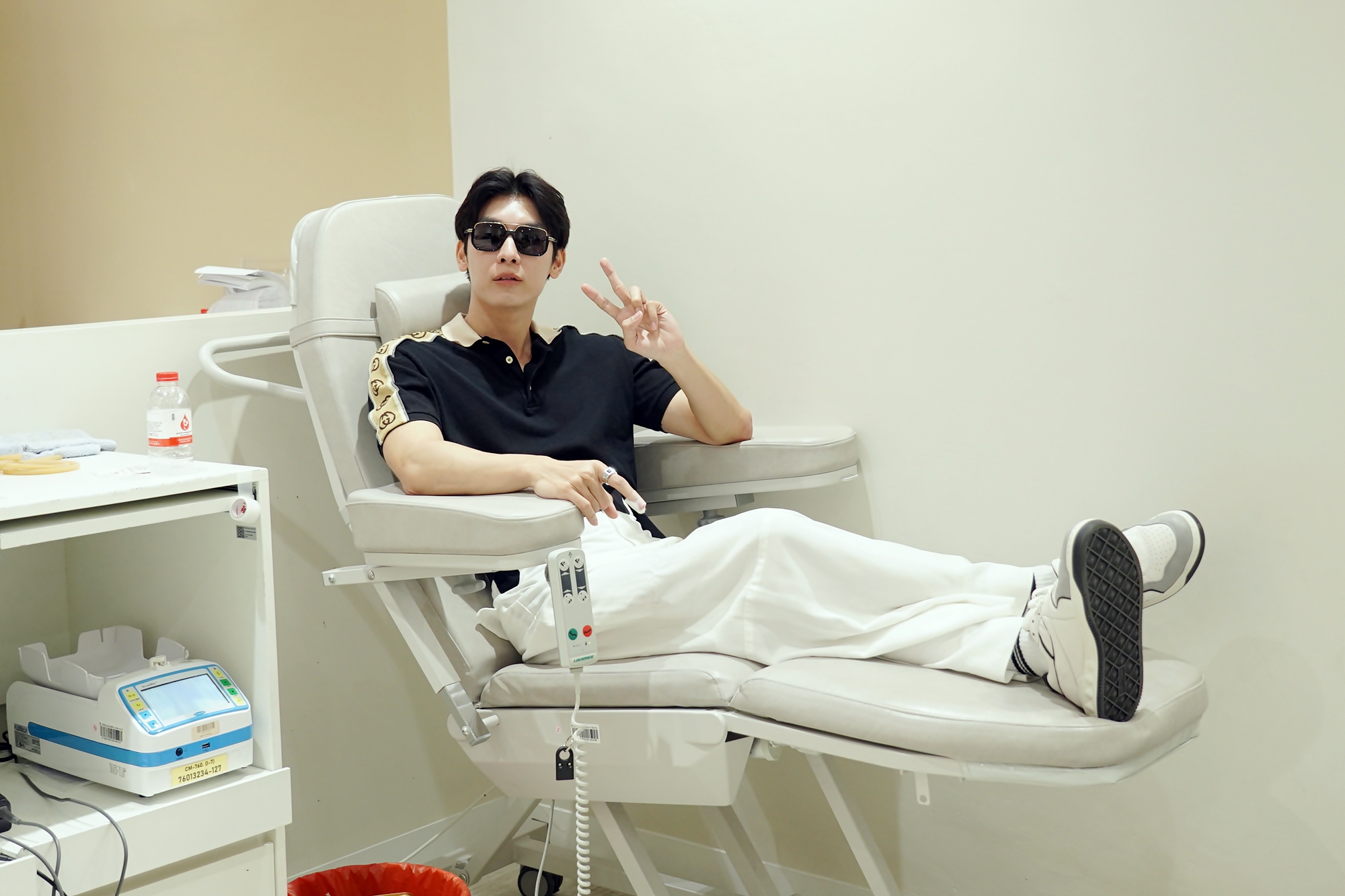 “มิว ศุภศิษฏ์” ชวนแฟนๆ ส่งต่อความสุข ด้วยการบริจาคโลหิต