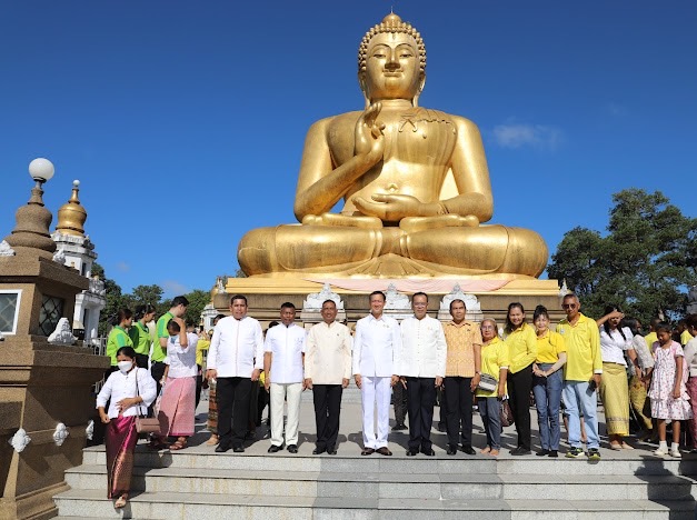นราธิวาส ‘เวียนเทียนวันมาฆบูชา’ รอบพระพุทธรูปใหญ่ที่สุดในภาคใต้ นราธิวาส ‘เวียนเทียนวันมาฆบูชา’ รอบพระพุทธรูปใหญ่ที่สุดในภาคใต้