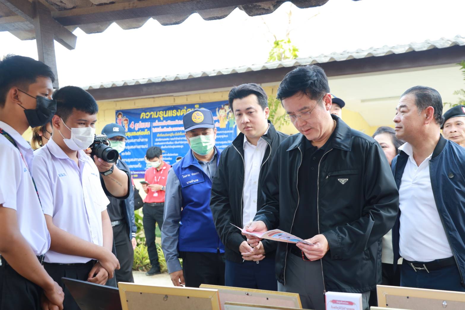 “ชัยวุฒิ” ปลื้ม เด็กไทยไลฟ์ขายทุเรียน มั่นใจ ศูนย์ดิจิทัลฯ ขยายโอกาส เสริมทักษะเพิ่มได้ “ชัยวุฒิ” ปลื้ม เด็กไทยไลฟ์ขายทุเรียน มั่นใจ ศูนย์ดิจิทัลฯ ขยายโอกาส เสริมทักษะเพิ่มได้