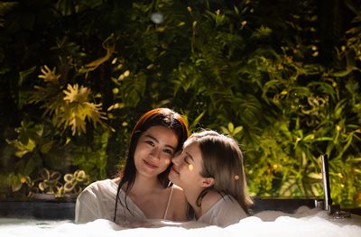 ช่อง 3 รุกตลาด LGBTQ เตรียมส่งซีรีส์แซฟฟิค (หญิงรักหญิง) เรื่องแรก ใจซ่อนรัก ช่อง 3 รุกตลาด LGBTQ เตรียมส่งซีรีส์แซฟฟิค (หญิงรักหญิง) เรื่องแรก ใจซ่อนรัก