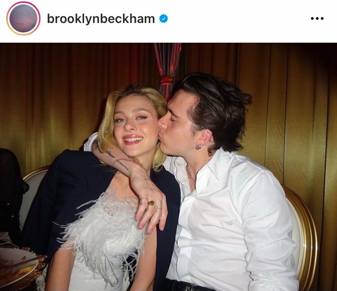 แฟนๆ งง!! “Brooklyn Beckham” เรียกคู่หมั้นรุ่นพี่ว่า “ภรรยา” แฟนๆ งง!! “Brooklyn Beckham” เรียกคู่หมั้นรุ่นพี่ว่า “ภรรยา”