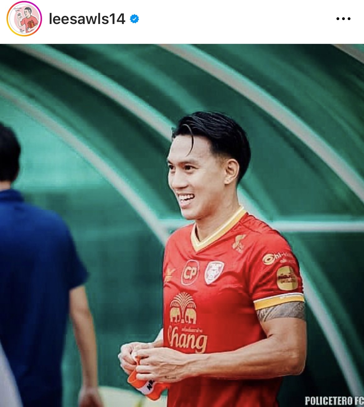 คนบันเทิงส่งกำลังใจ หลัง ลีซอ ธีรเทพ ประกาศแขวนสตั๊ด คนบันเทิงส่งกำลังใจ หลัง ลีซอ ธีรเทพ ประกาศแขวนสตั๊ด