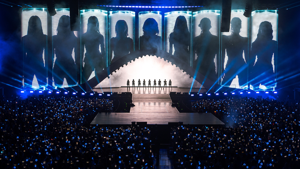 ประมวลความปัง!! 9 สาว TWICE คัมแบ็กจัดเวิลด์ทัวร์ไทยในรอบกว่า 4 ปี