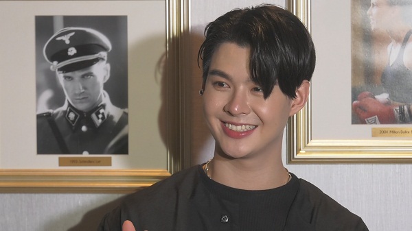 รักครั้งแรกของ เซ้นต์ ศุภพงษ์ กับส้มตำสื่อรัก   (มีคลิป)