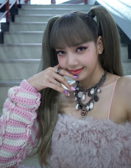 คุณแม่อัปเดตอาการ ลิซ่า BLACKPINK หลังติดเชื้อโควิด-19