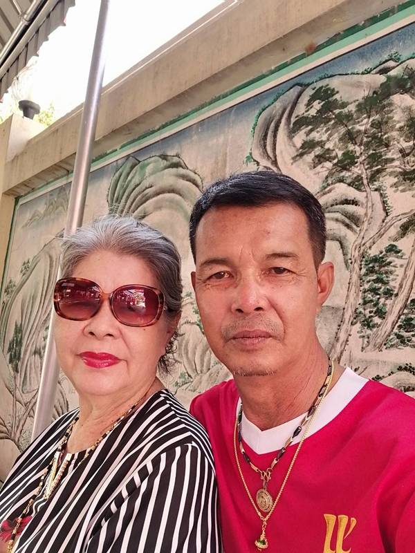 โรครุมเร้า ป้าเขียด นภาพร เจอมรสุมชีวิตรายได้เป็นศูนย์ โรครุมเร้า ป้าเขียด นภาพร เจอมรสุมชีวิตรายได้เป็นศูนย์