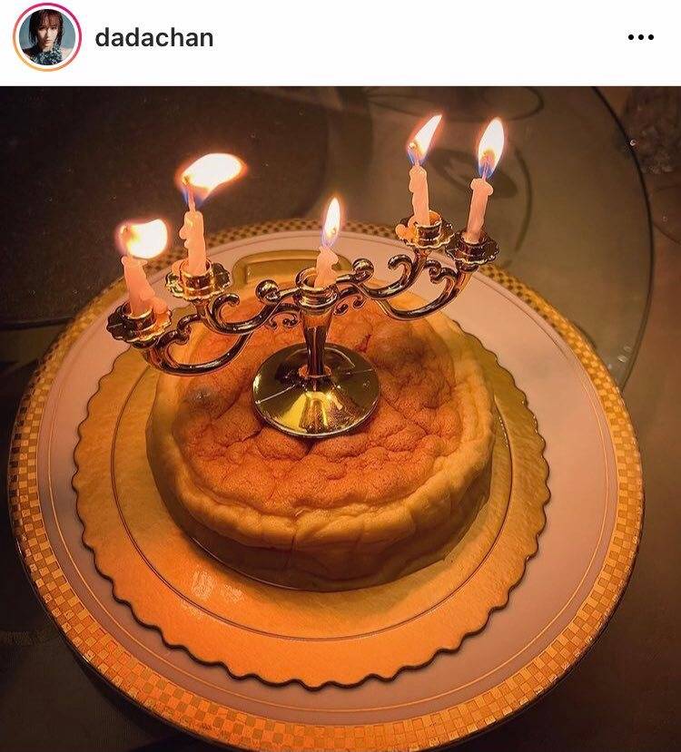 เอ็นดู ‘กู่เทียนเล่อ’!! วันเกิดอายุ 51 ปี เป่าเค้กดาร์ธเวเดอร์ เอ็นดู ‘กู่เทียนเล่อ’!! วันเกิดอายุ 51 ปี เป่าเค้กดาร์ธเวเดอร์