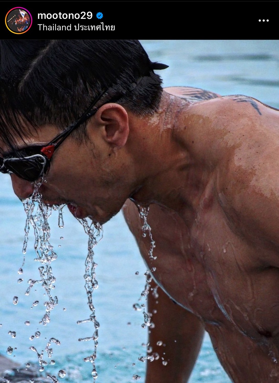 โตโน่ พูด 2 ภาษา เชิญชวนแฟนๆชาวไทย-ลาว ชมถ่ายทดสดว่ายน้ำข้ามโขง! โตโน่ พูด 2 ภาษา เชิญชวนแฟนๆชาวไทย-ลาว ชมถ่ายทดสดว่ายน้ำข้ามโขง!