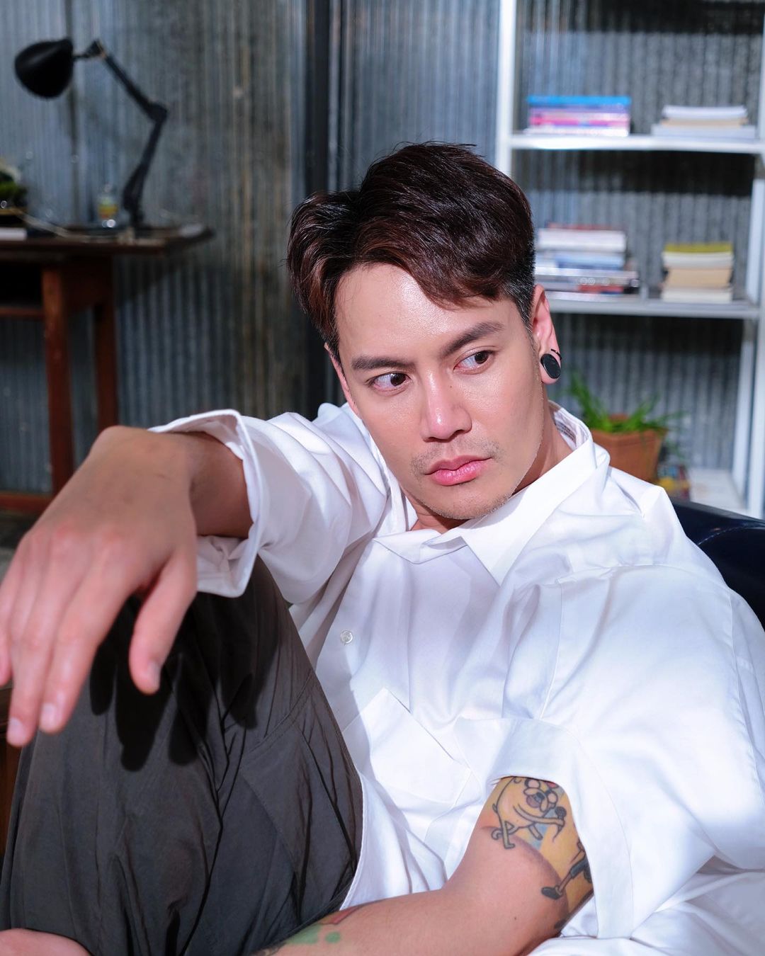 สุดฮา!! อ๊อฟ ปองศักดิ์ เจอเพื่อนจัดไวนิลเซอร์ไพรส์วันเกิด สุดฮา!! อ๊อฟ ปองศักดิ์ เจอเพื่อนจัดไวนิลเซอร์ไพรส์วันเกิด