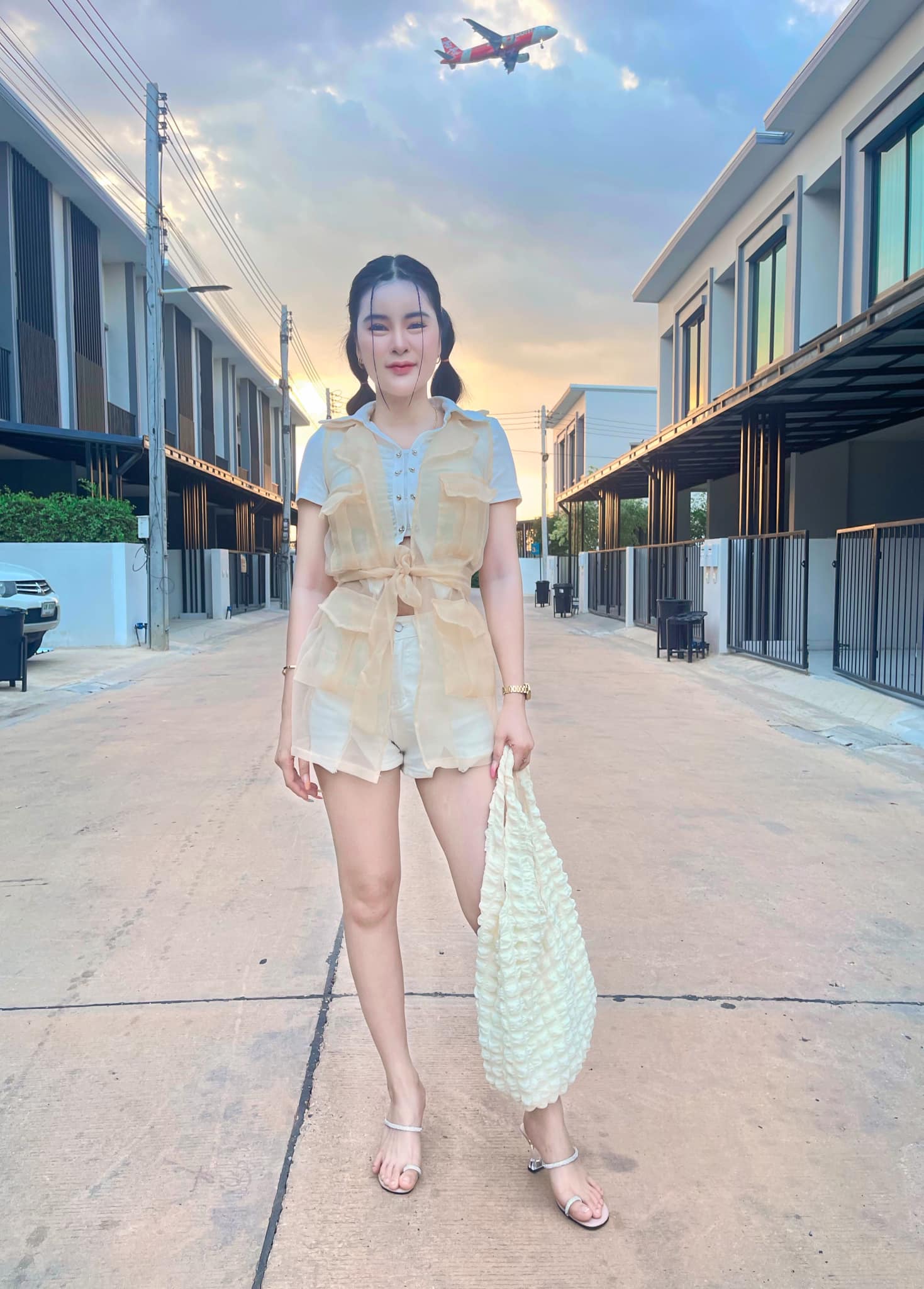 เอ๋ มิรา เผยภาพบ้านหลังใหม่ ความสำเร็จจากน้ำพักน้ำแรง! เอ๋ มิรา เผยภาพบ้านหลังใหม่ ความสำเร็จจากน้ำพักน้ำแรง!