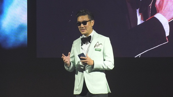 “บุรินทร์” เล่าอาการป่วย หลังลำไส้อักเสบเรื้อรัง  (มีคลิป)