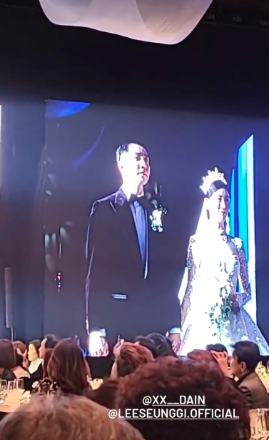 เผยภาพวิวาห์หวาน!! ‘อีซึงกิ - อีดาอิน’ แต่งงานวันนี้ คนบันเทิงเกาหลีร่วมยินดีคับคั่ง