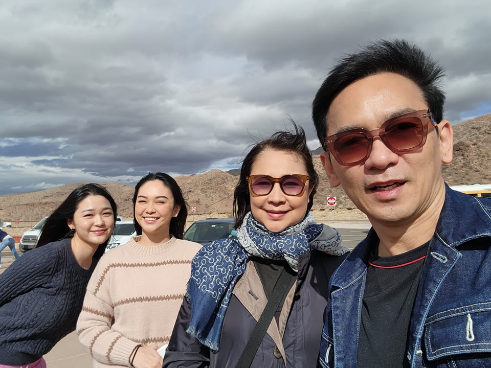 ชมพู ฟรุตตี้ สาดความหวาน ฉลองแต่งงาน 30 ปี หลังมีข่าวคู่รักเซ็นใบหย่า!? ชมพู ฟรุตตี้ สาดความหวาน ฉลองแต่งงาน 30 ปี หลังมีข่าวคู่รักเซ็นใบหย่า!?