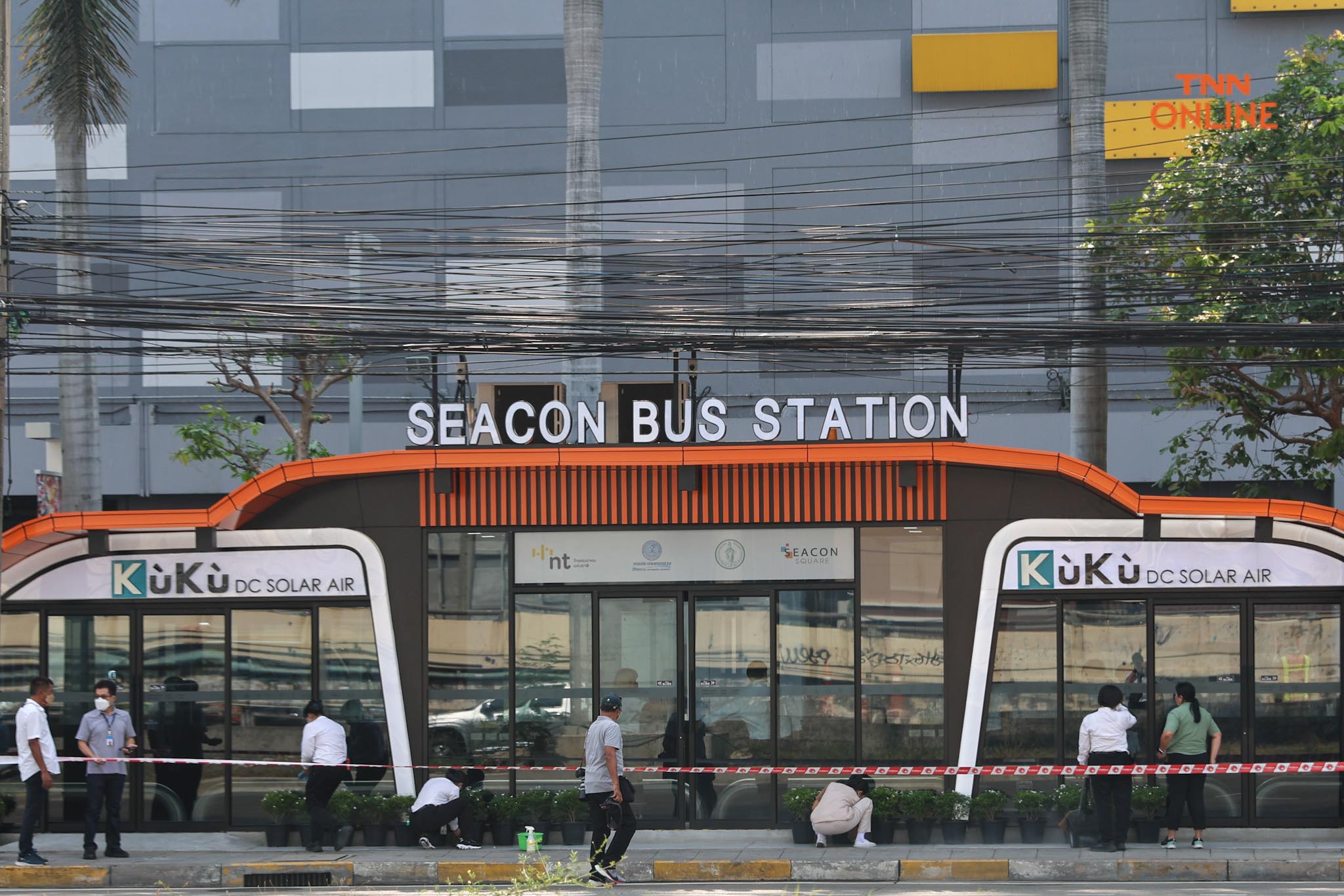 ป้ายรถเมล์ติดแอร์ พลังงานแสงอาทิตย์แห่งแรกในประเทศไทย 
