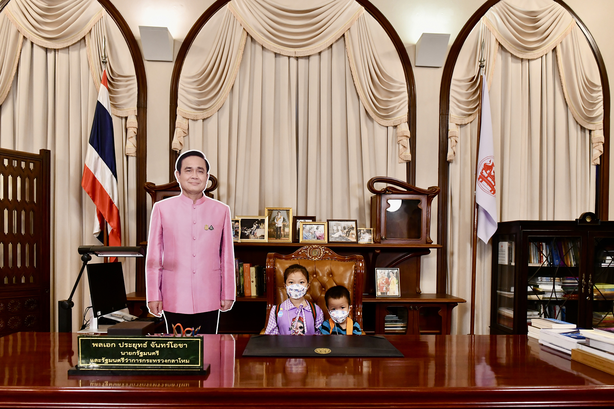 วันเด็กแห่งชาติ 2566 ทำเนียบฯคึกคัก! น้องกุ๊บกิ๊บ นั่งเก้าอี้นายกฯคนแรก