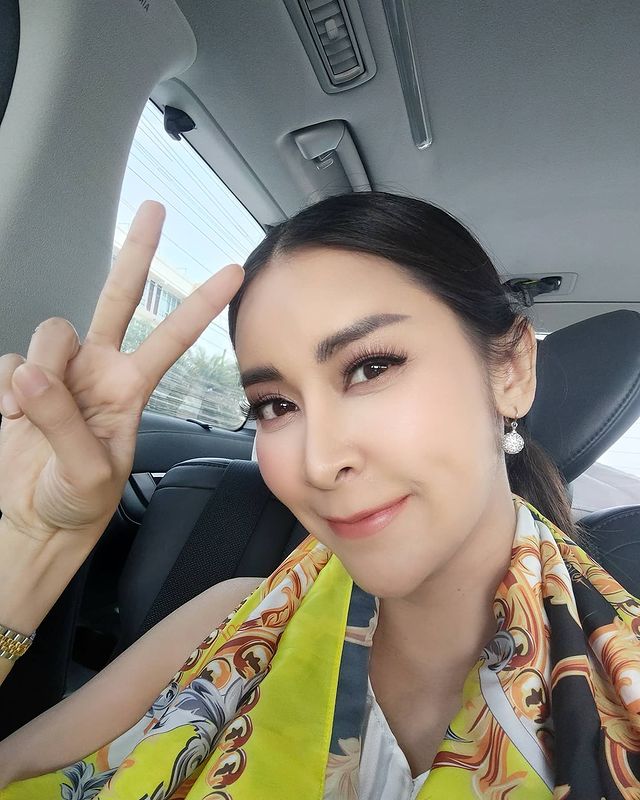 ธัญญ่า ธัญญาเรศ แท๊กทีมคนบันเทิง ให้กำลังใจทีมเมียหลวง