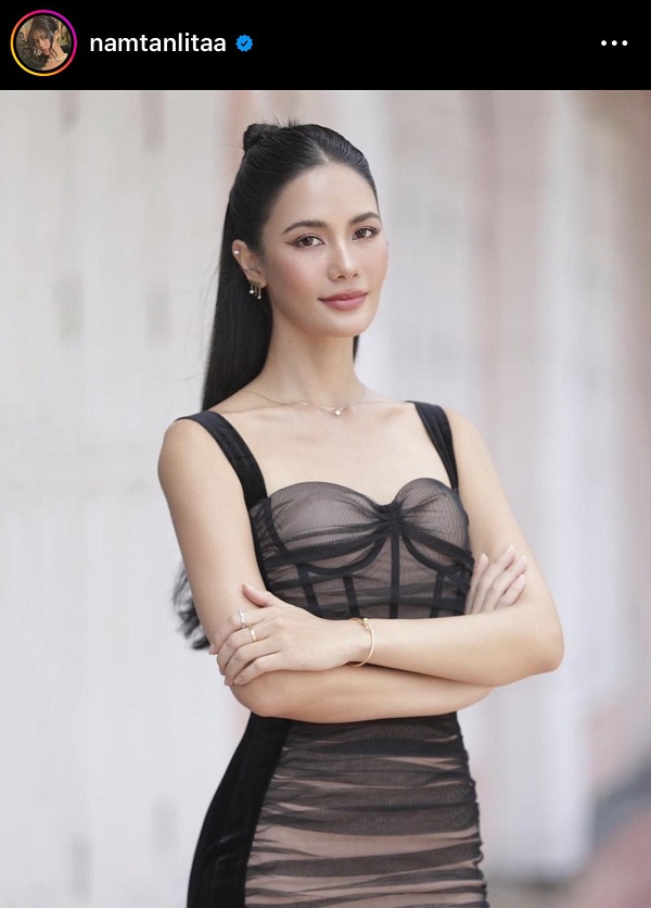 น้ำตาล โพสต์เดือดถึงป้าบ้านตรงข้าม คนจับโยงถึงเวทีนางงามคู่แข่ง   