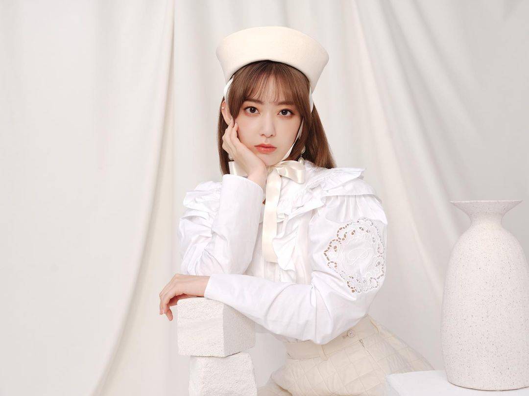 มิยาวากิ ซากุระ ออกจากเอเยนซี่ที่ญี่ปุ่นอย่างเป็นทางการ ส่วน เกิร์ล กรุ๊ป Lovelyz ยุบวงแล้ว มิยาวากิ ซากุระ ออกจากเอเยนซี่ที่ญี่ปุ่นอย่างเป็นทางการ ส่วน เกิร์ล กรุ๊ป Lovelyz ยุบวงแล้ว