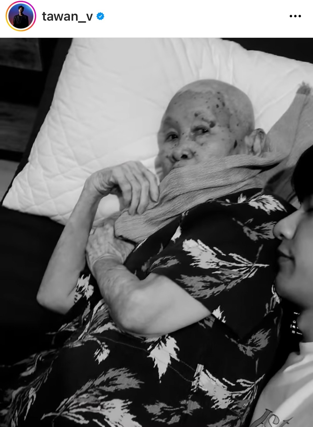 เต ตะวัน สุดเศร้าสูญเสียคุณย่า เพื่อนคนบันเทิงและแฟนคลับแห่ส่งกำลังใจแน่น!!