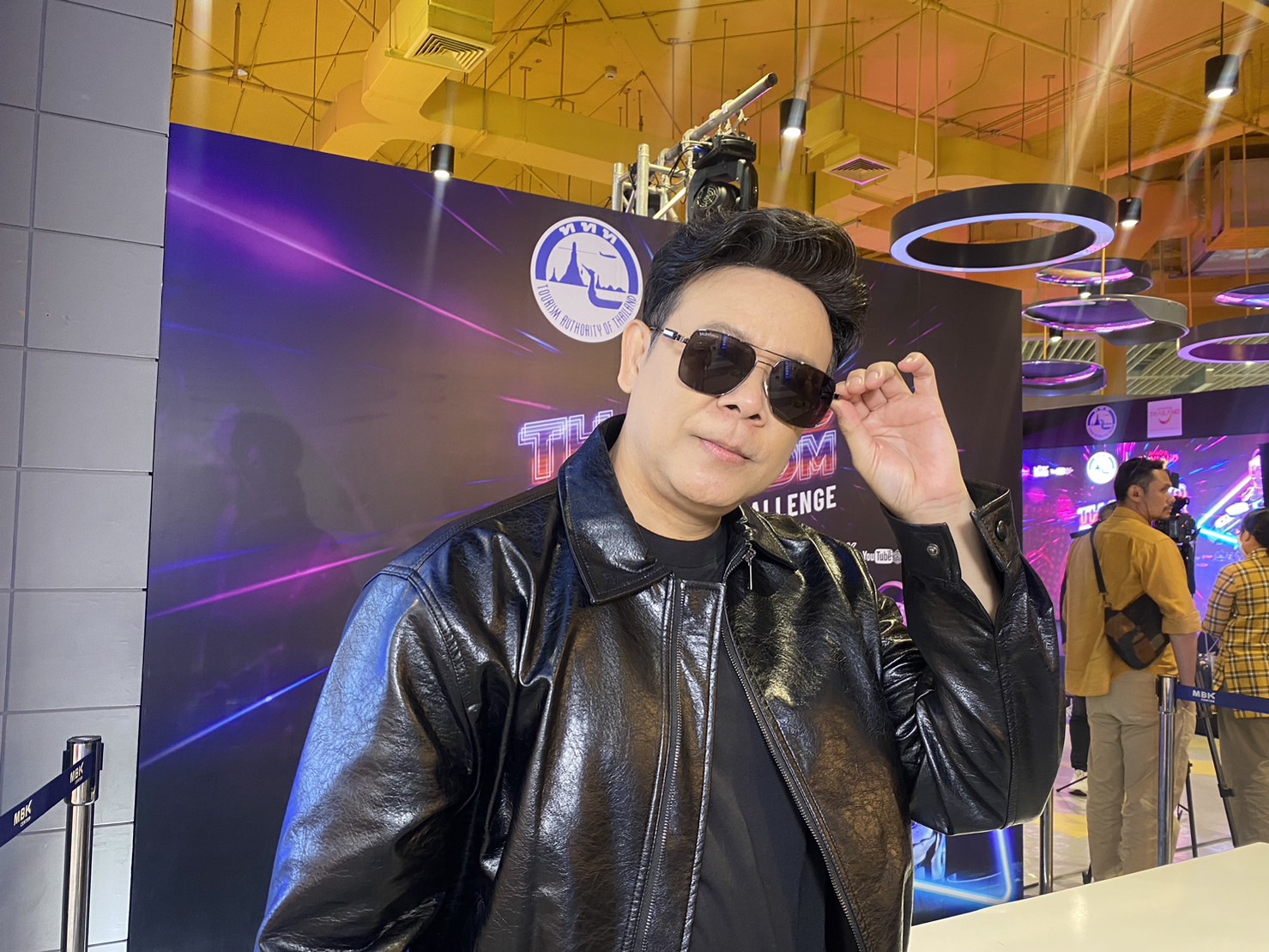 ไวตามิน เอ สุดปลื้ม เพลงมองนานๆ คืนชีพกลับมาฮิตจนเป็นไวรัล ไวตามิน เอ สุดปลื้ม เพลงมองนานๆ คืนชีพกลับมาฮิตจนเป็นไวรัล