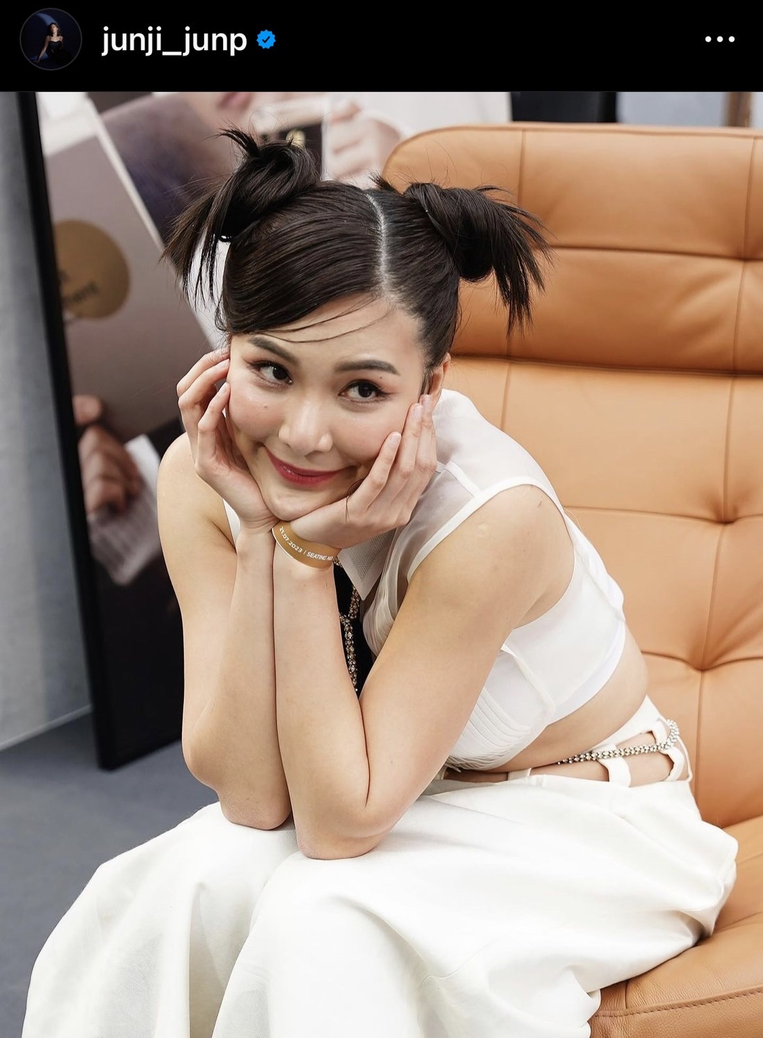 จันจิ พูดชัด! รัก มาริโอ้ ก็ต้องรักรถเขาด้วย เข็นรถเสียกลางสี่แยกก็ทำมาแล้ว... จันจิ พูดชัด! รัก มาริโอ้ ก็ต้องรักรถเขาด้วย เข็นรถเสียกลางสี่แยกก็ทำมาแล้ว...