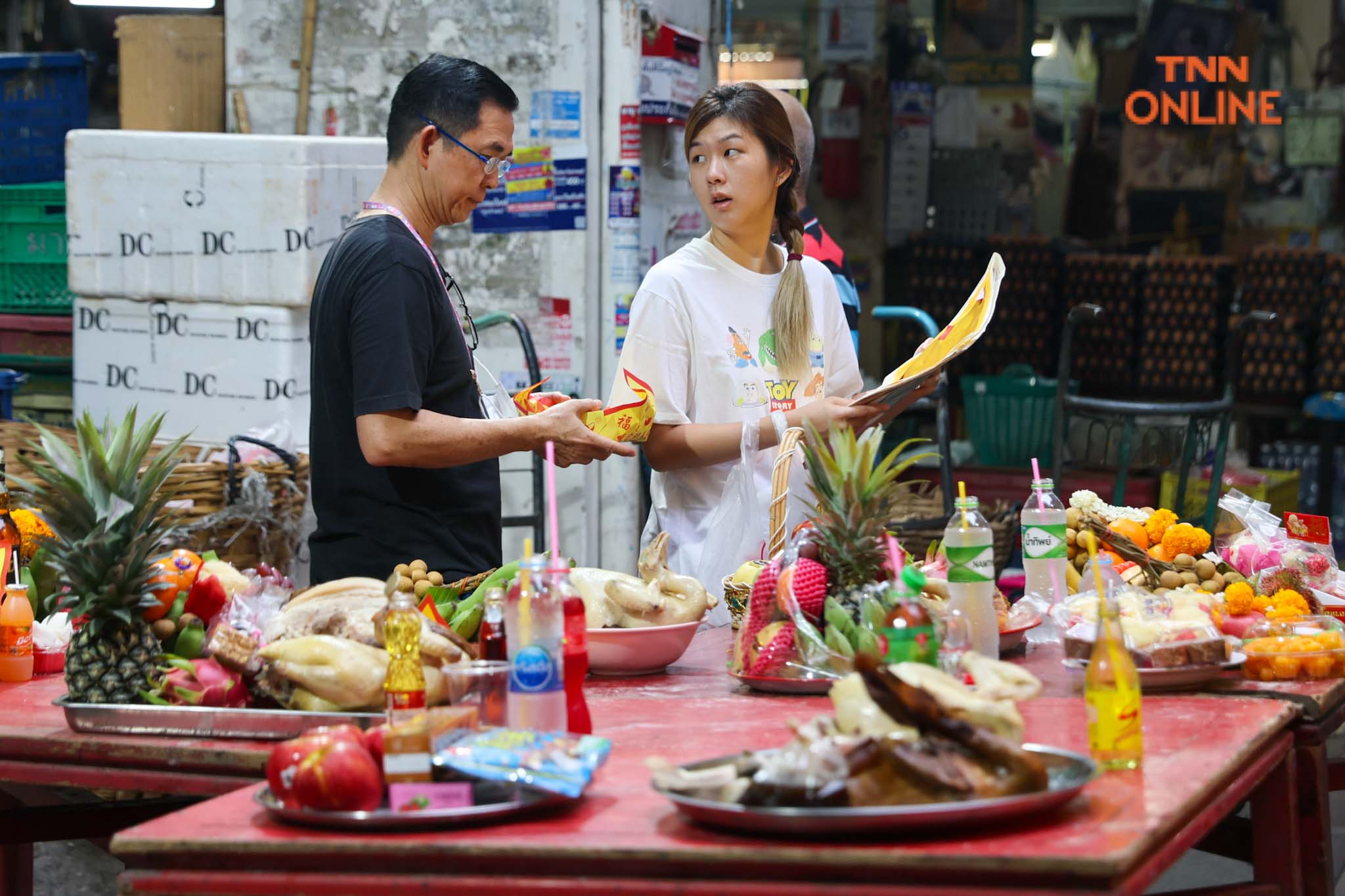 เริ่มไหว้แต่เช้า “วันสารทจีน” ชาวไทยเชื้อสายจีนไหว้สิ่งศักดิ์สิทธิ์ประจำตลาด