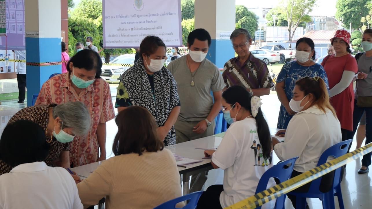 เลือกตั้ง 2566 ชวน หลีกภัย ใช้สิทธิลงคะแนนเสียง โรงเรียนวัดควนวิเศษ จ.ตรัง เลือกตั้ง 2566 ชวน หลีกภัย ใช้สิทธิลงคะแนนเสียง โรงเรียนวัดควนวิเศษ จ.ตรัง
