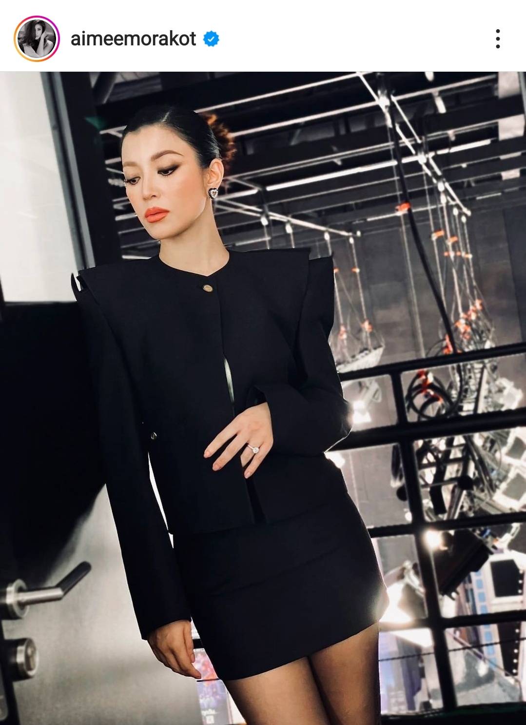 ยกเลิกงานด่วน เอมมี่ มรกต ประกาศติดเชื้อโควิด-19