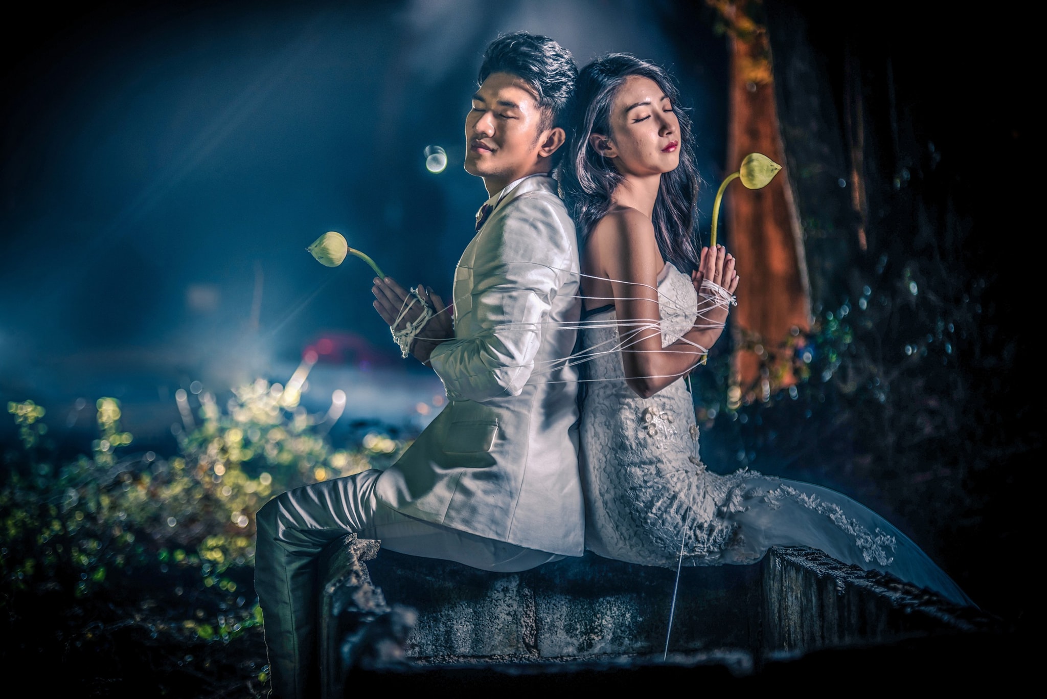 เปิดภาพพรีเวดดิ้งสุดแปลก! บ่าว-สาวถ่ายกันในป่าช้าเก่าธีมรักไม่มีวันตาย เปิดภาพพรีเวดดิ้งสุดแปลก! บ่าว-สาวถ่ายกันในป่าช้าเก่าธีมรักไม่มีวันตาย