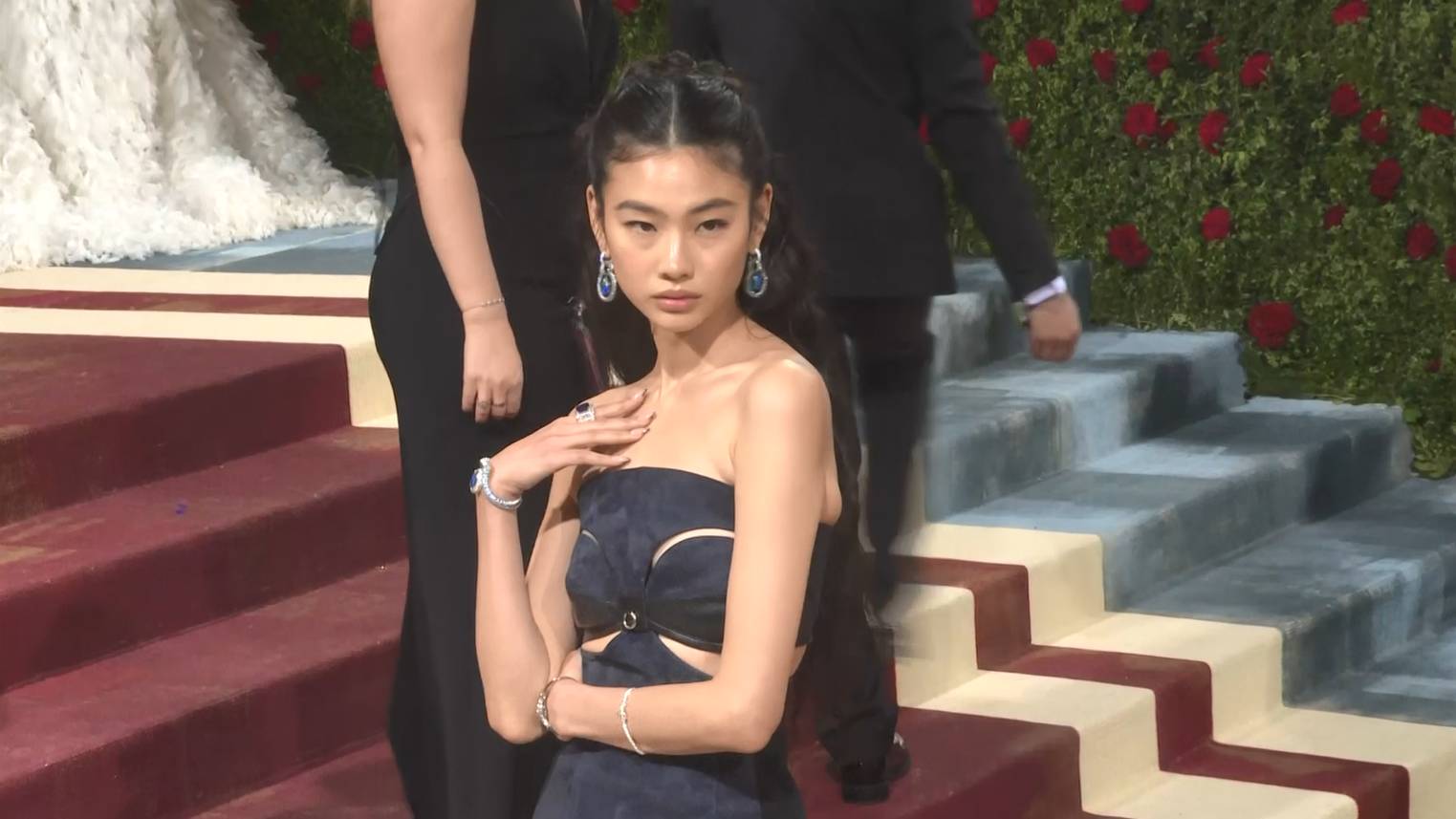 คิม คาร์เดเชียน นำทีมคนดังติดลิสต์แต่งตัวดีสุดงาน Met Gala ปี 2022