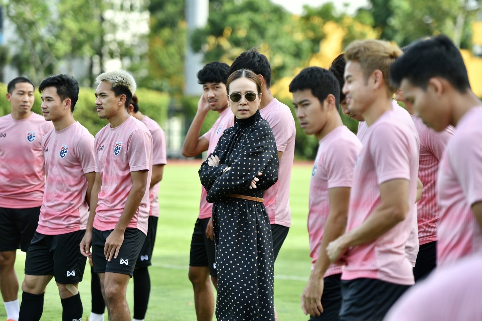 'มาดามแป้ง' เปิดใจก่อนทีมชาติไทยชิงชนะเลิศซูซูกิเลกแรกกับอินโดนีเซีย 'มาดามแป้ง' เปิดใจก่อนทีมชาติไทยชิงชนะเลิศซูซูกิเลกแรกกับอินโดนีเซีย