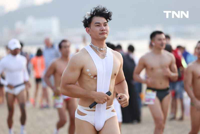 ทะเลลุกเป็นไฟ นักวิ่งกว่า 5,000 คน วิ่งบิกินี่ริมหาดพัทยา ทะเลลุกเป็นไฟ นักวิ่งกว่า 5,000 คน วิ่งบิกินี่ริมหาดพัทยา
