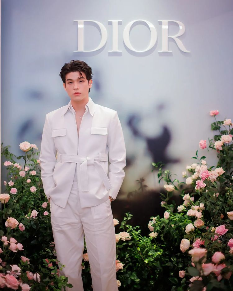 คัมแบคกร้าวใจ..สกาย ลุคค์ใหม่หล่อล่ำ อ้อนฝากหนัง OMG รักจังวะผิดจังหวะ (มีคลิป) คัมแบคกร้าวใจ..สกาย ลุคค์ใหม่หล่อล่ำ อ้อนฝากหนัง OMG รักจังวะผิดจังหวะ (มีคลิป)