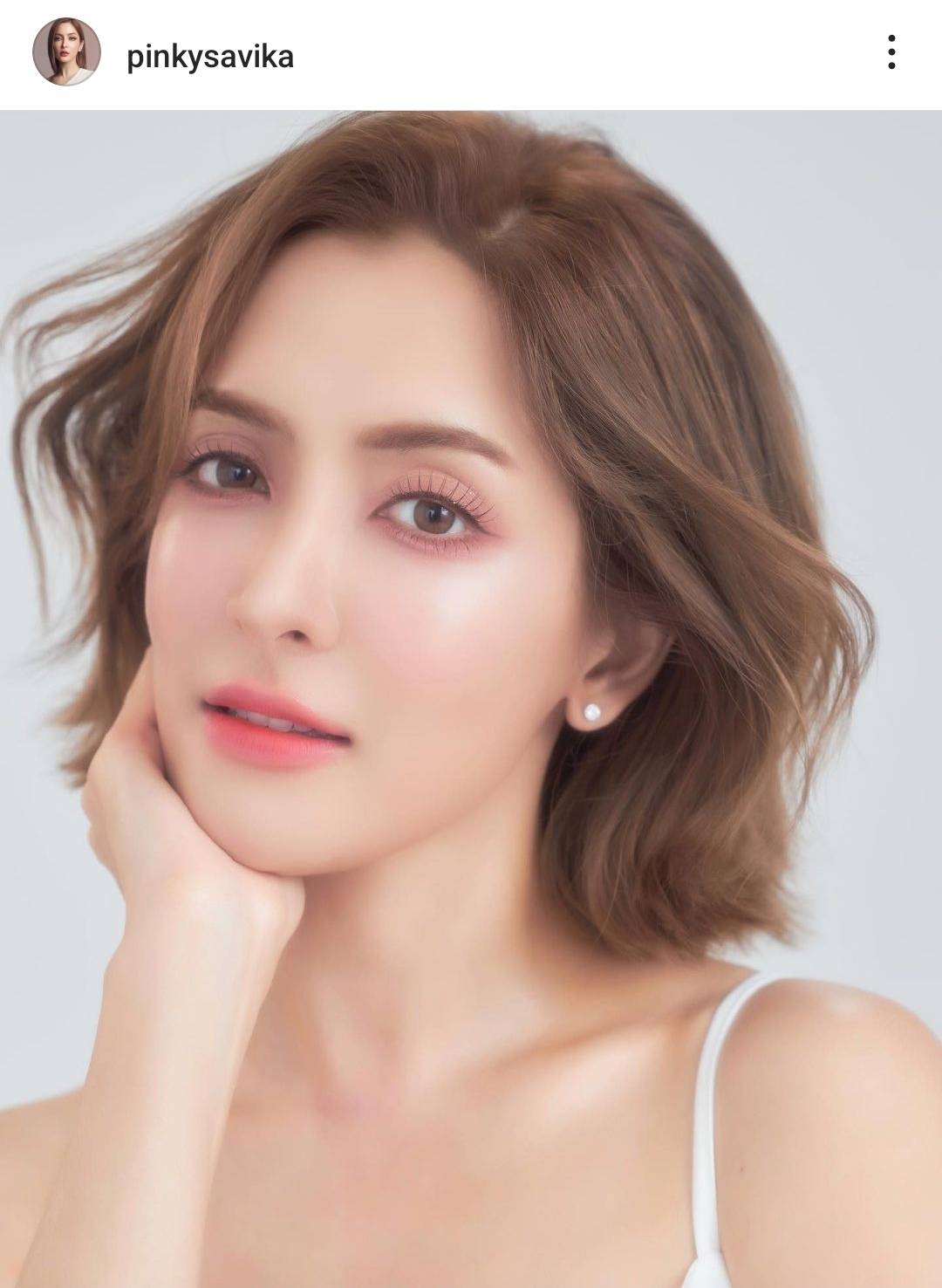 เจอหน้าแม่และพี่ชายอีกครั้ง พิ้งกี้ มีสีหน้าเครียด-กังวล ศาลนัดสืบพยานคดี Forex-3D เจอหน้าแม่และพี่ชายอีกครั้ง พิ้งกี้ มีสีหน้าเครียด-กังวล ศาลนัดสืบพยานคดี Forex-3D