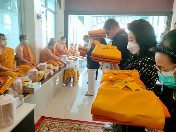 ทำบุญ 100 วัน ครูชาลี อินทรวิจิตร พิธีลอยอังคารอ่าวท่าฉลอม