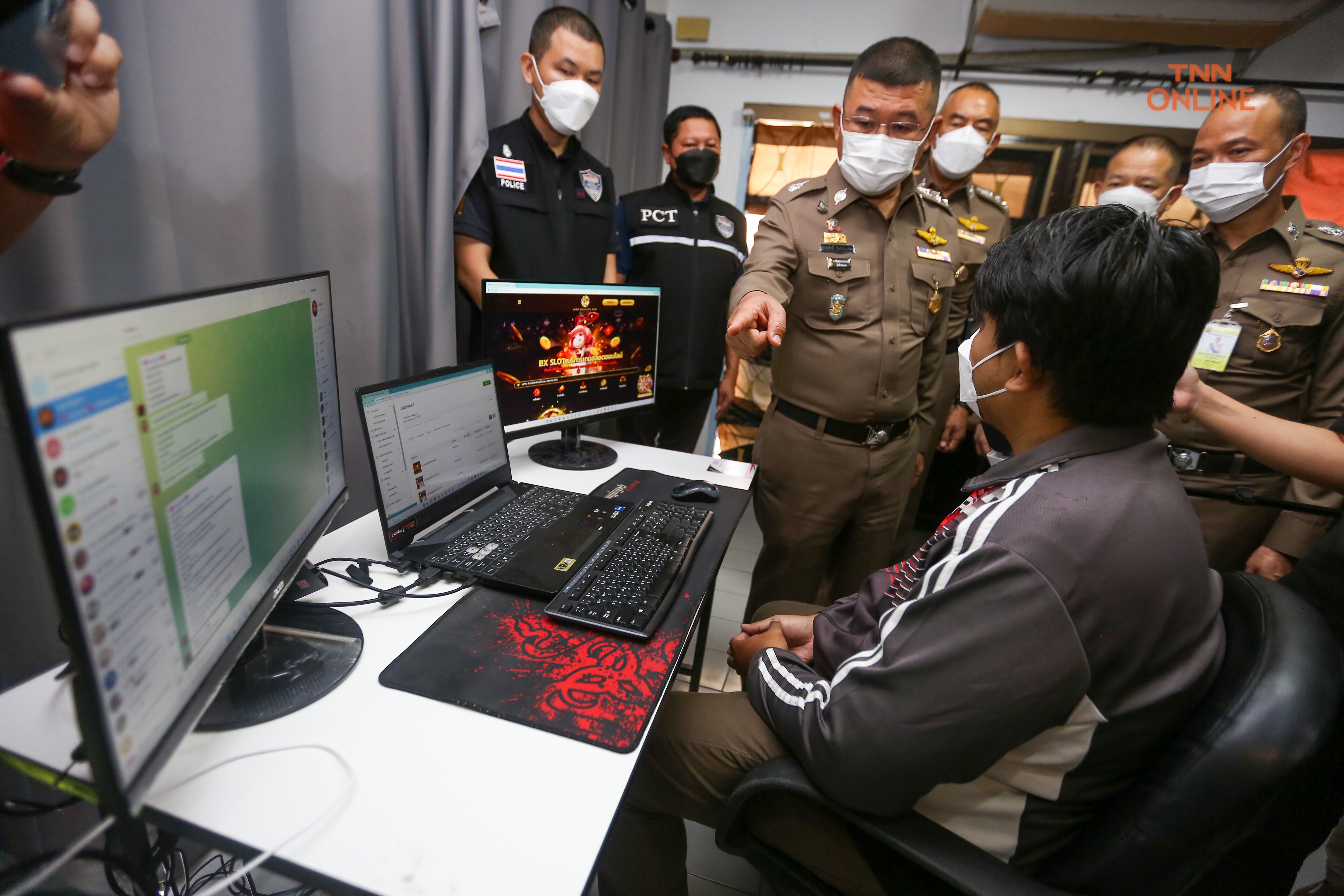 ประมวลภาพ ตำรวจ PCT บุกจับกุมเว็บพนันออนไลน์พร้อมกัน 16 จุดพบเงินหมุนเวียนกว่า 200 ล้าน