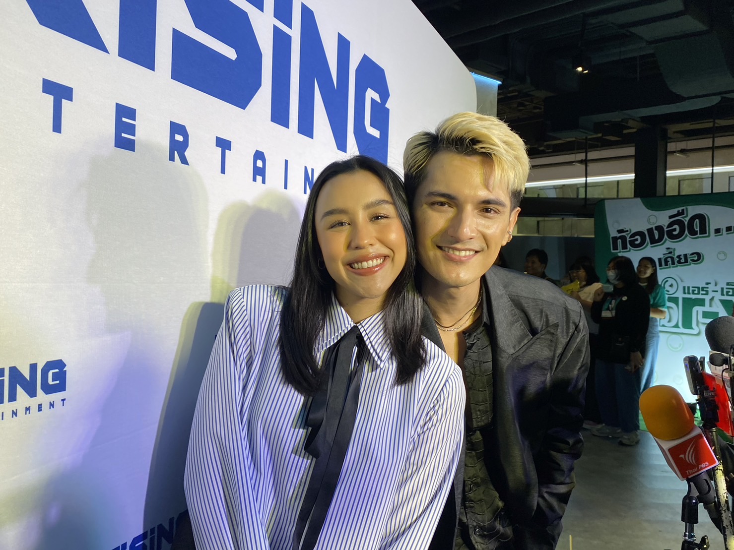 ชิน-ลิลลี่ มั่นใจแต่งแน่ แต่ปีนี้โฟกัสเรื่องบ้านเป็นหลัก ชิน-ลิลลี่ มั่นใจแต่งแน่ แต่ปีนี้โฟกัสเรื่องบ้านเป็นหลัก