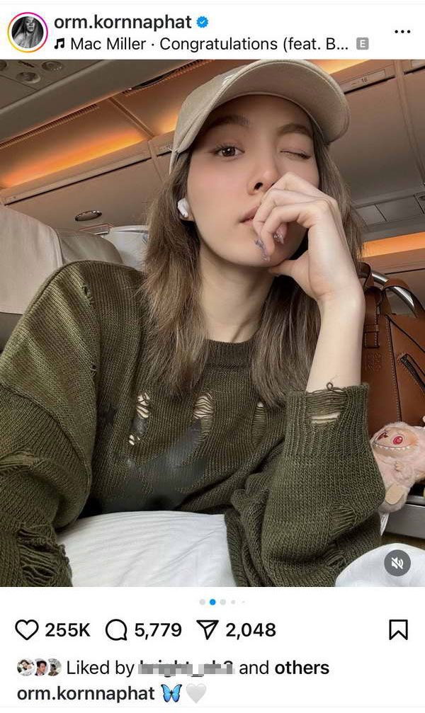 แฟนๆรอเลย! ออม กรณ์นภัส ขึ้นเครื่องไปงานแฟนมีตครั้งแรกที่ฮ่องกงแล้ว แฟนๆรอเลย! ออม กรณ์นภัส ขึ้นเครื่องไปงานแฟนมีตครั้งแรกที่ฮ่องกงแล้ว
