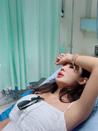กระแต อาร์สยาม อัปเดตอาการล่าสุด เย็บแผลไป 17 เข็ม กระแต อาร์สยาม อัปเดตอาการล่าสุด เย็บแผลไป 17 เข็ม