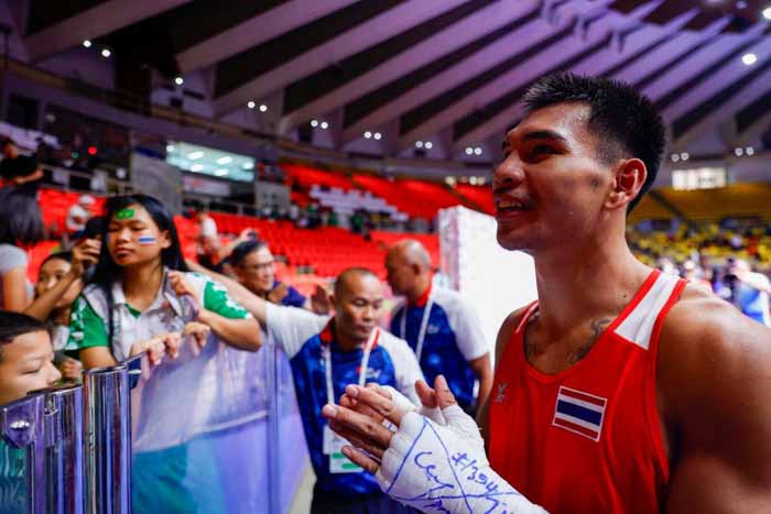 ”วีระพล” ฟอร์มดุชนะน็อก คีร์กีซสถาน ยก 2 ดวลต่อโปแลนด์รอบ 8 คน พรุ่งนี้ ”วีระพล” ฟอร์มดุชนะน็อก คีร์กีซสถาน ยก 2 ดวลต่อโปแลนด์รอบ 8 คน พรุ่งนี้