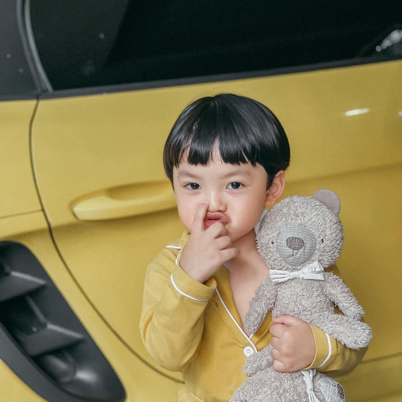 นิวเคลียร์ โอดน่าน้อยใจลูกไม่เอาแม่ เห็น ดีเจ.เพชรจ้า ทำสิ่งนี้? รู้สาเหตุทันที!! นิวเคลียร์ โอดน่าน้อยใจลูกไม่เอาแม่ เห็น ดีเจ.เพชรจ้า ทำสิ่งนี้? รู้สาเหตุทันที!!