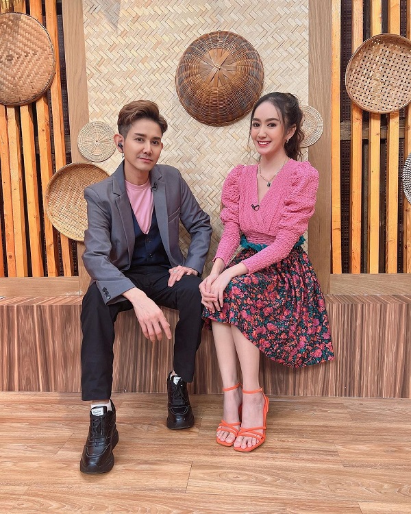  แป้ง ศรันฉัตร์ แฮปปี้หลังชิมรางงานพิธีกร  (มีคลิป)