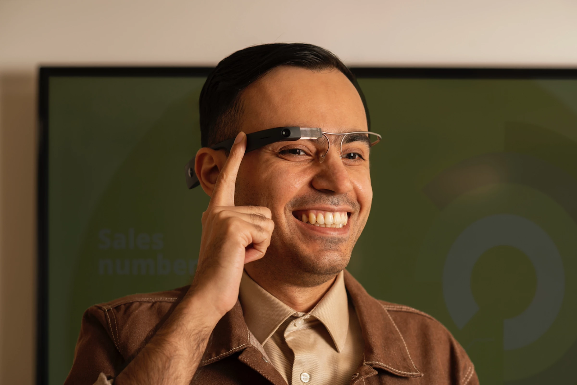 Envision Glasses แว่นตา AI อัจฉริยะ เสมือนเป็นดวงตาให้แก่ผู้พิการทางสายตา