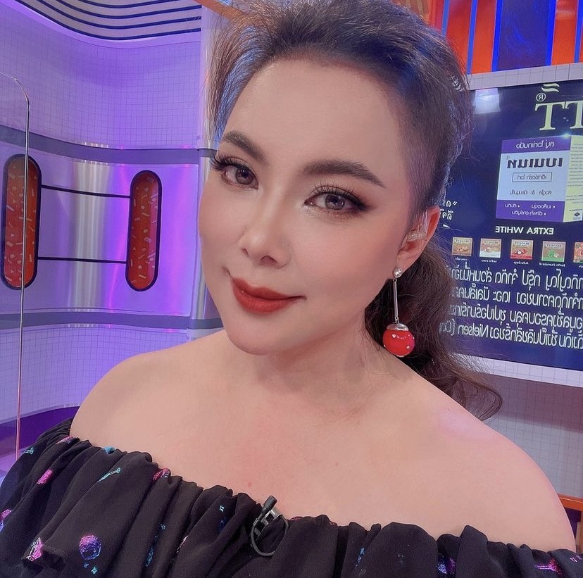 บุ๋ม ปนัดดา สุดปลื้ม น้องอันดามัน ลูกสาวคว้าเกรด 4 ทุกวิชาอีกแล้ว บุ๋ม ปนัดดา สุดปลื้ม น้องอันดามัน ลูกสาวคว้าเกรด 4 ทุกวิชาอีกแล้ว