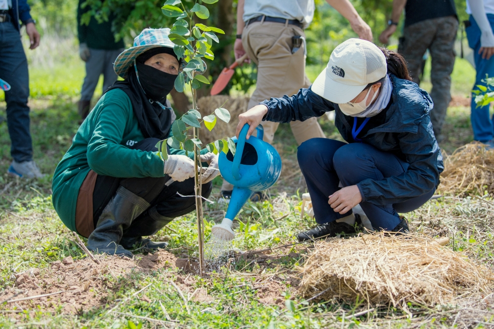 CPF นำพนักงาน ร่วมกิจกรรมท่องเที่ยวเชิงนิเวศ-อนุรักษ์ธรรมชาติ เขาพระยาเดินธง จ.ลพบุรี
