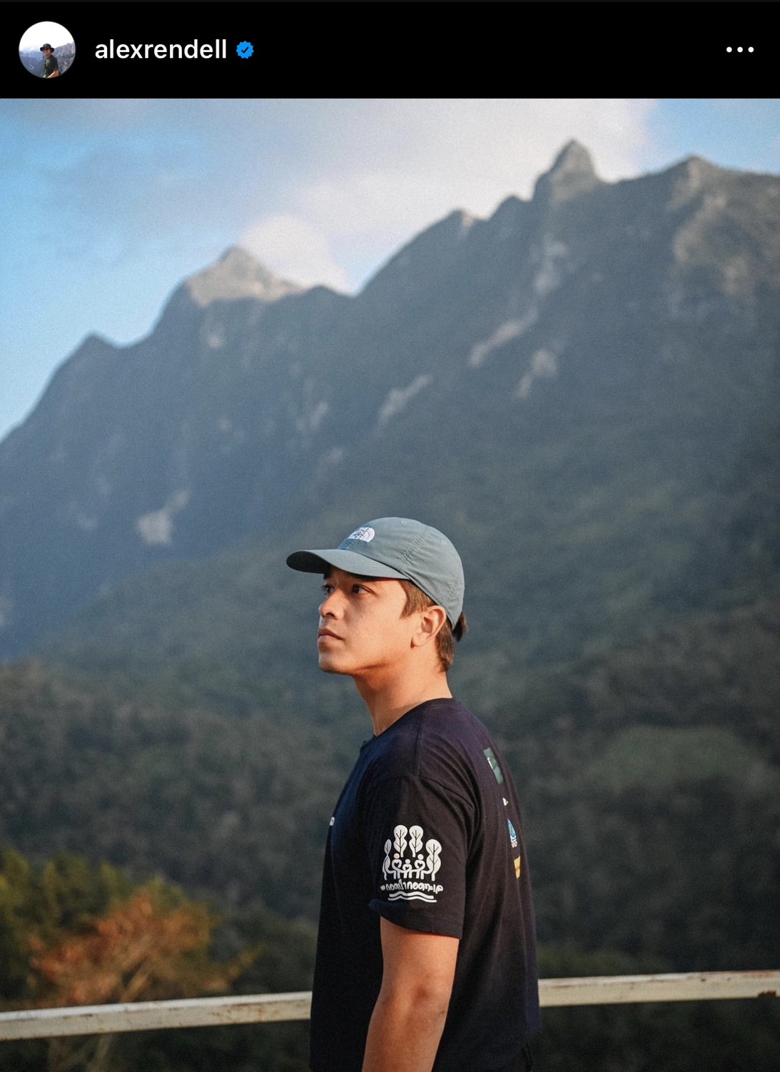 มิตรภาพยังคงอยู่ เต้ย จรินทร์พร โพสต์ภาพคู่ อเล็กซ์ ฉลองจบปริญญาโทของทั้งคู่ มิตรภาพยังคงอยู่ เต้ย จรินทร์พร โพสต์ภาพคู่ อเล็กซ์ ฉลองจบปริญญาโทของทั้งคู่