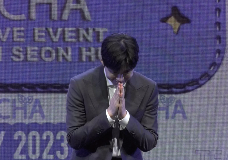 ใจดีที่หนึ่ง!! ‘คิมซอนโฮ’ บริจาค 100 ล้านวอน ช่วยเยาวชนยากไร้ในวันเกิดอายุ 37 ปี ใจดีที่หนึ่ง!! ‘คิมซอนโฮ’ บริจาค 100 ล้านวอน ช่วยเยาวชนยากไร้ในวันเกิดอายุ 37 ปี